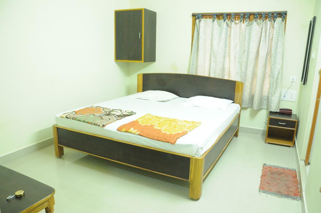 Hotel Agarala Residency ตีรูปาติ ห้อง รูปภาพ