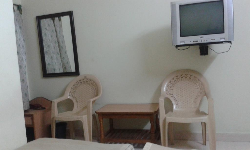 Hotel Agarala Residency ตีรูปาติ ห้อง รูปภาพ