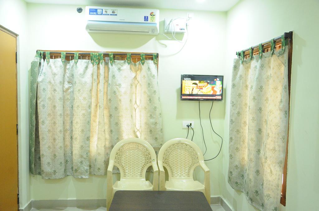 Hotel Agarala Residency ตีรูปาติ ห้อง รูปภาพ